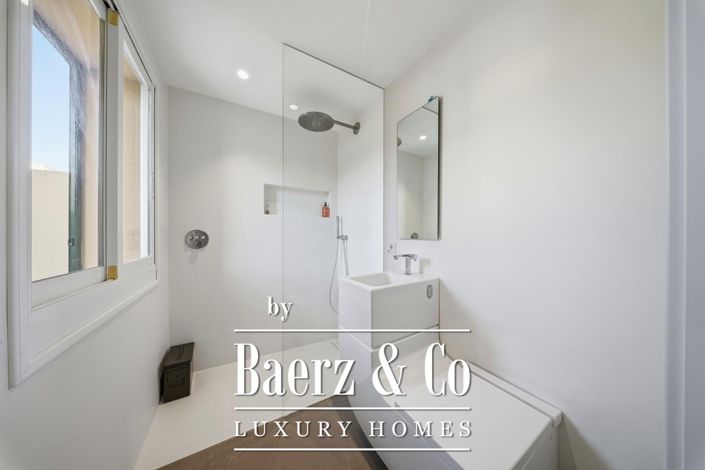 Image No.14-3 Bed Villa for sale