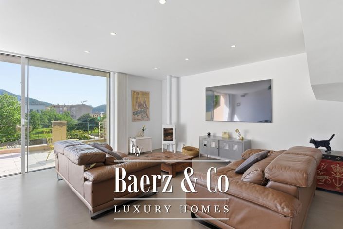 Image No.5-3 Bed Villa for sale