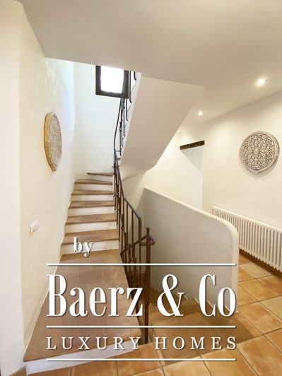 Image No.15-4 Bed Property for sale