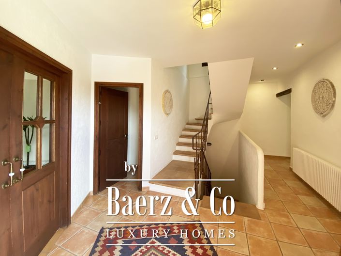 Image No.5-4 Bed Property for sale