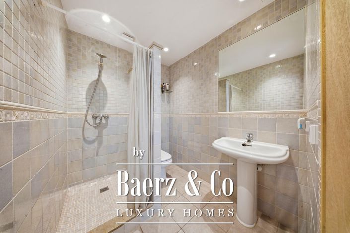 Image No.12-3 Bed Villa for sale