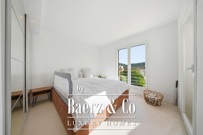 Image No.9-3 Bed Villa for sale