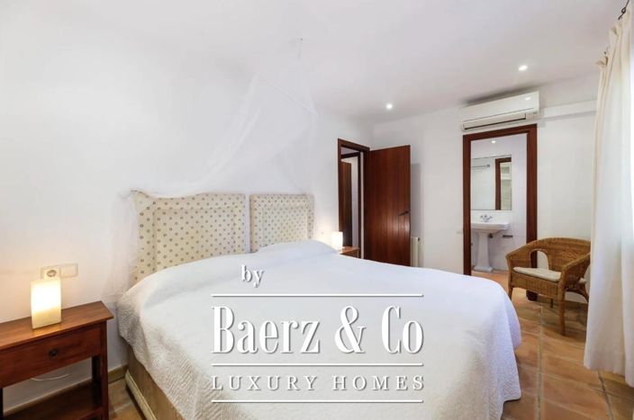 Image No.21-6 Bed Villa for sale