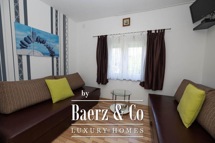 Image No.5-14 Bed Townhouse for sale