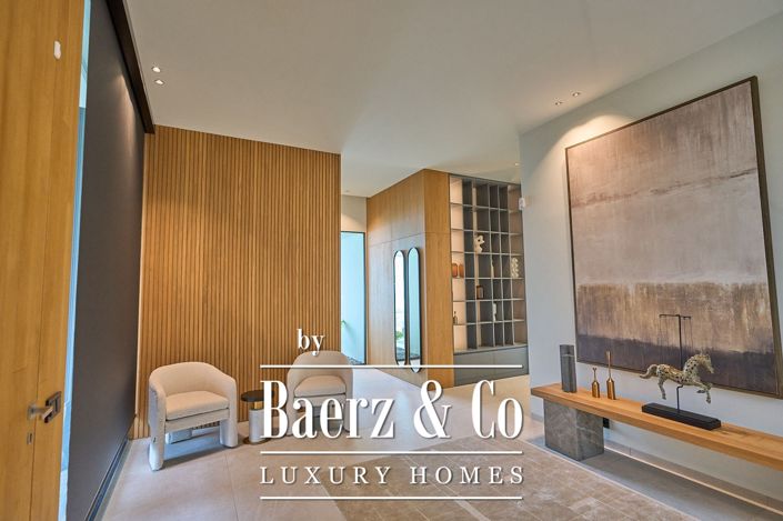 Image No.4-4 Bed Villa for sale