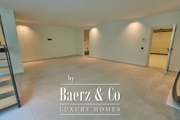 Image No.49-4 Bed Villa for sale