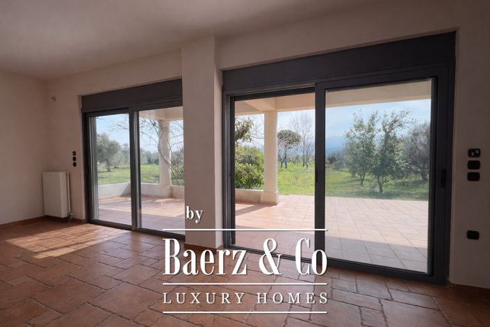 Image No.19-6 Bed Villa for sale