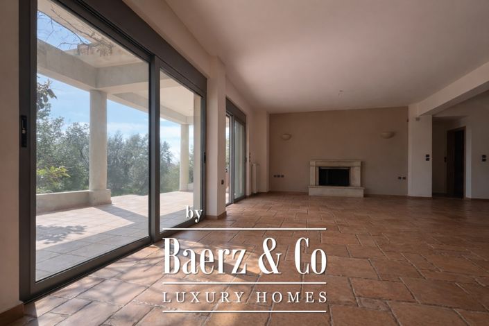 Image No.26-6 Bed Villa for sale