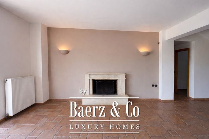 Image No.5-6 Bed Villa for sale