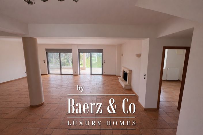 Image No.6-6 Bed Villa for sale