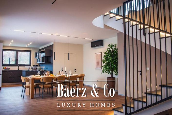 Image No.3-Maison de ville de 4 chambres à vendre à Tinjan