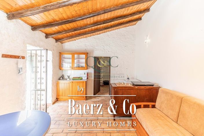 Image No.18-4 Bed Country House for sale