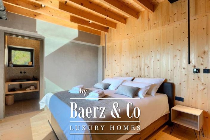 Image No.20-4 Bed Townhouse for sale