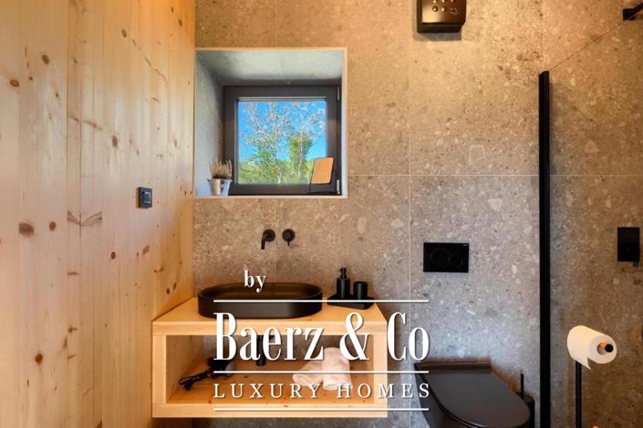 Image No.27-4 Bed Townhouse for sale