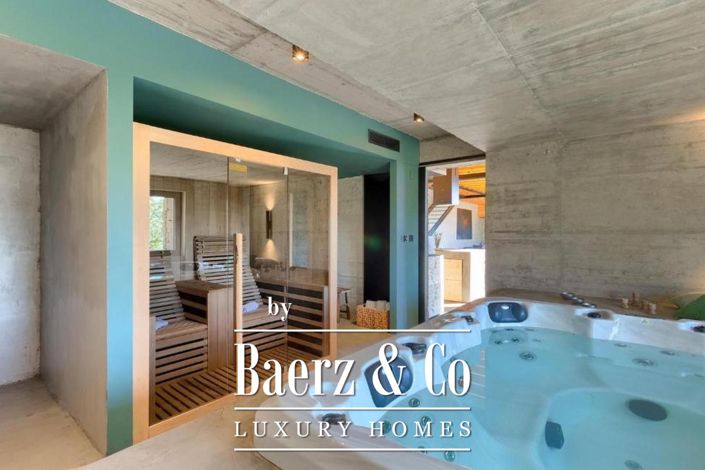 Image No.32-4 Bed Townhouse for sale