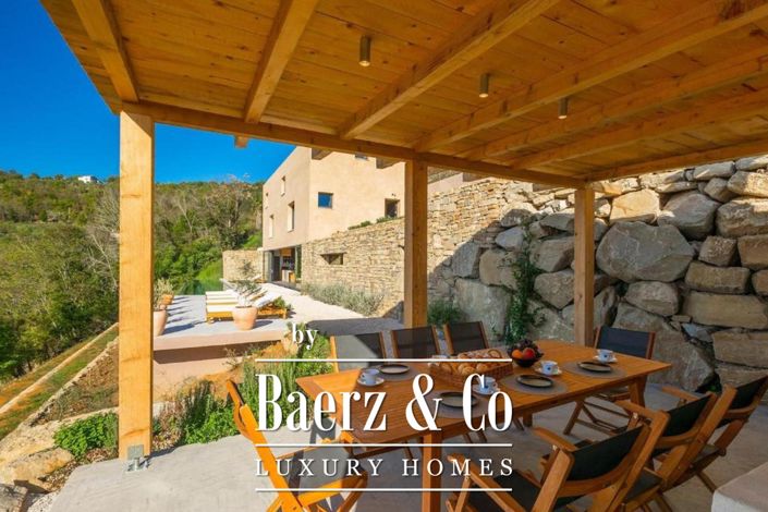 Image No.35-4 Bed Townhouse for sale