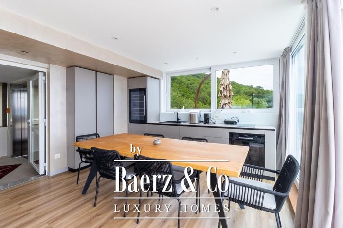 Image No.11-4 Bed Apartment for sale