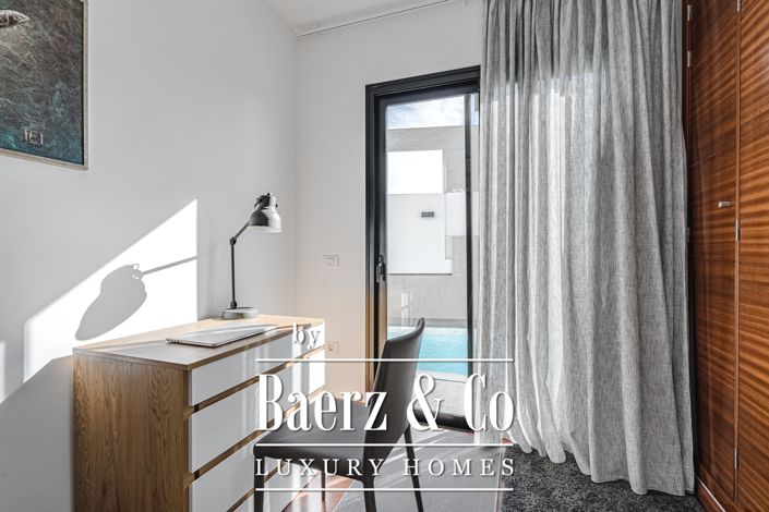 Image No.27-4 Bed Villa for sale