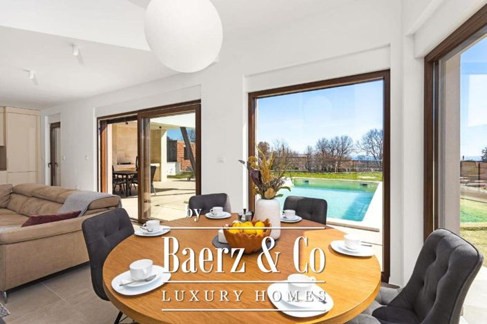 Image No.11-2 Bed Townhouse for sale