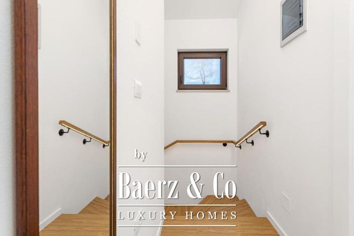 Image No.16-2 Bed Townhouse for sale