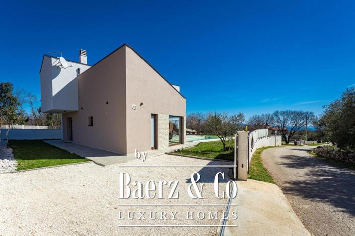 Image No.27-2 Bed Townhouse for sale