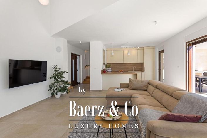 Image No.6-2 Bed Townhouse for sale