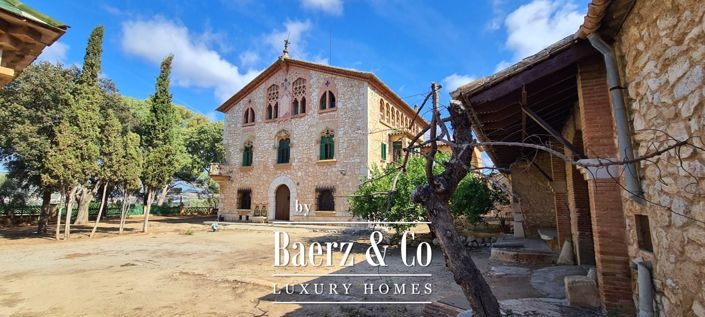 Image No.2-16 Bed Country House for sale