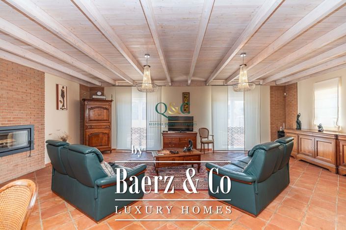 Image No.22-3 Bed Villa for sale