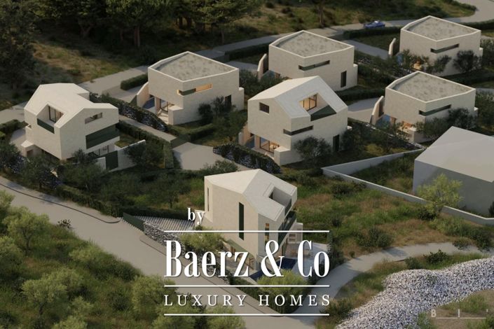 Image No.13-4 Bed Townhouse for sale