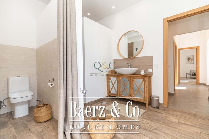 Image No.16-3 Bed Villa for sale