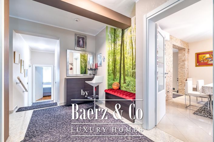 Image No.7-4 Bed Townhouse for sale