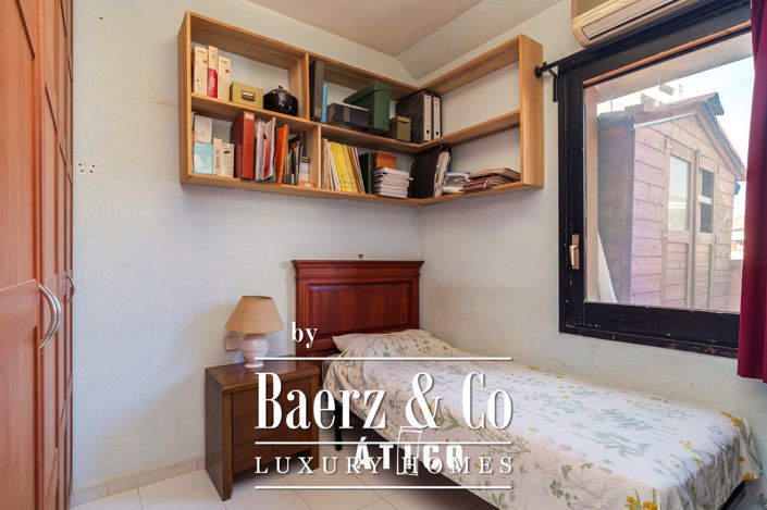 Image No.14-4 Bed Property for sale