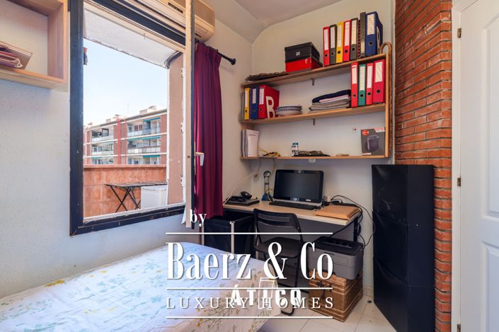 Image No.15-4 Bed Property for sale