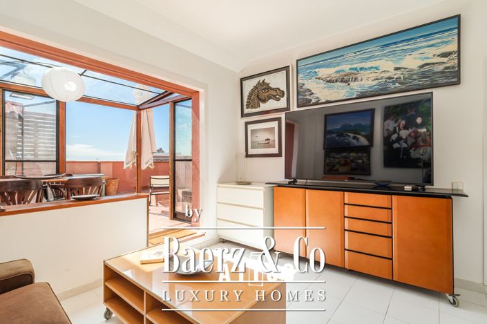 Image No.26-4 Bed Property for sale