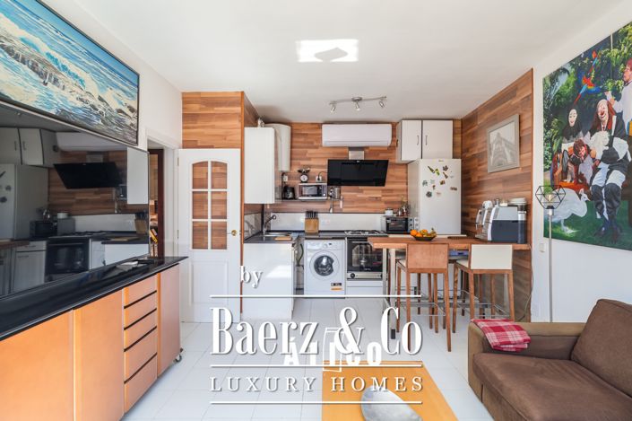 Image No.28-4 Bed Property for sale