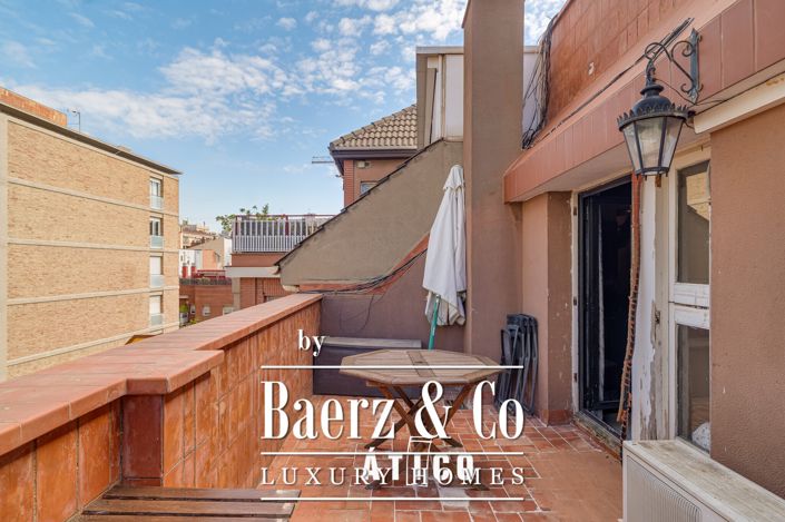 Image No.4-4 Bed Property for sale