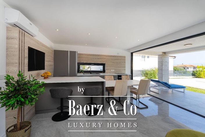 Image No.10-Villa de 10 chambres à vendre à Vir