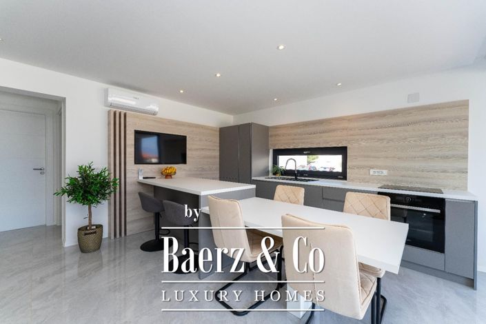 Image No.12-Villa de 10 chambres à vendre à Vir