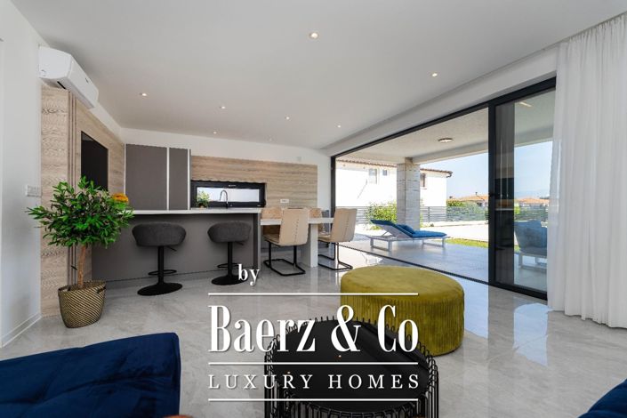 Image No.13-Villa de 10 chambres à vendre à Vir