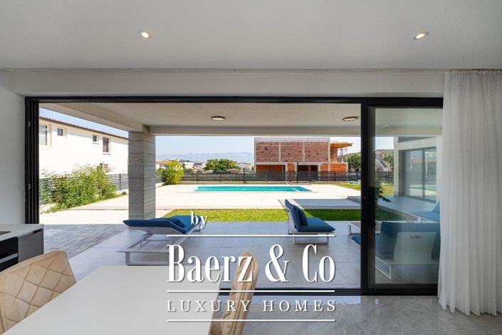 Image No.16-Villa de 10 chambres à vendre à Vir