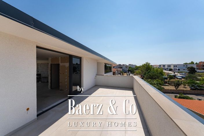 Image No.25-Villa de 10 chambres à vendre à Vir