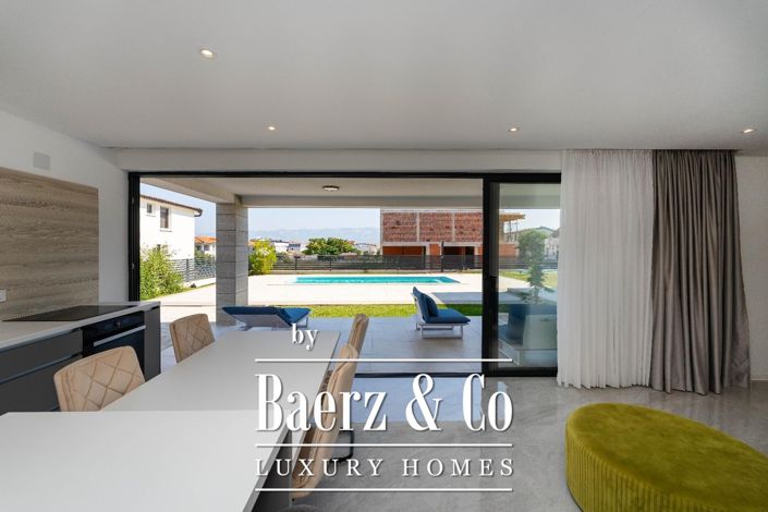 Image No.9-Villa de 10 chambres à vendre à Vir