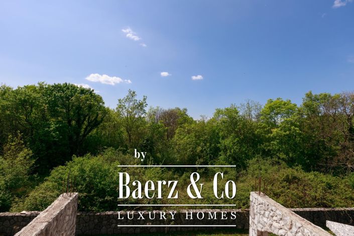 Image No.19-4 Bed Townhouse for sale