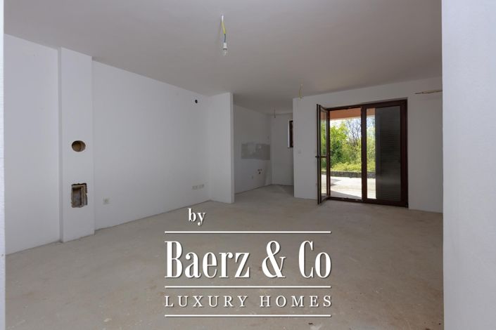 Image No.20-4 Bed Townhouse for sale