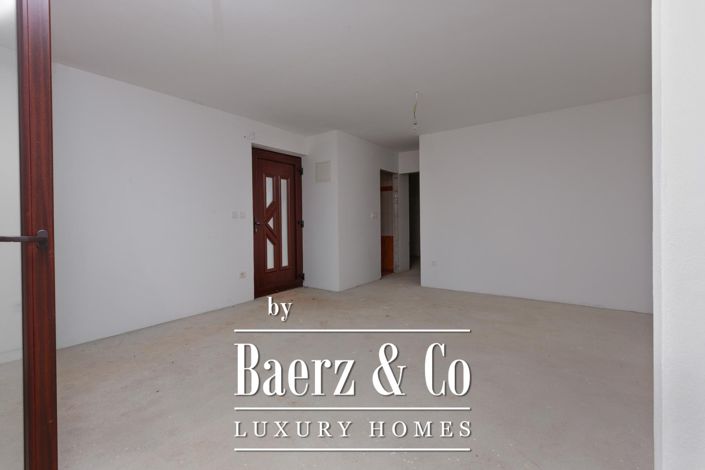 Image No.35-4 Bed Townhouse for sale