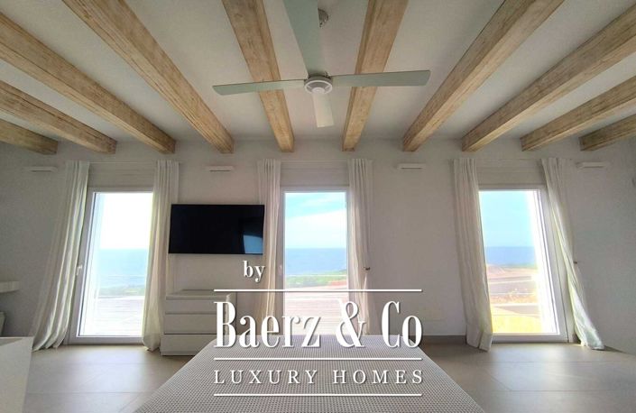 Image No.10-3 Bed Property for sale