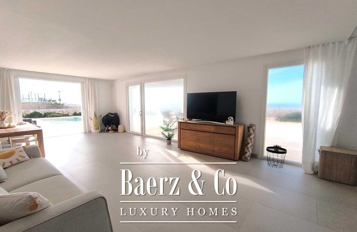 Image No.12-3 Bed Property for sale