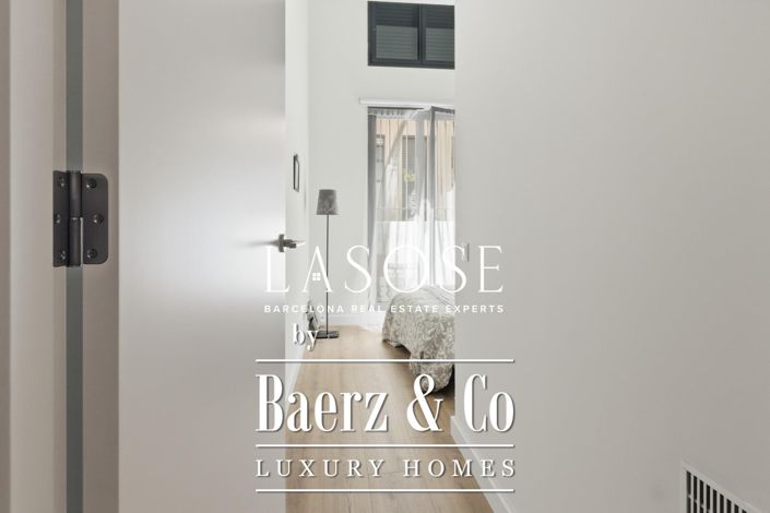 Image No.31-2 Bed Property for sale