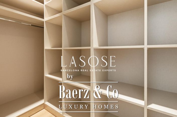 Image No.42-2 Bed Property for sale