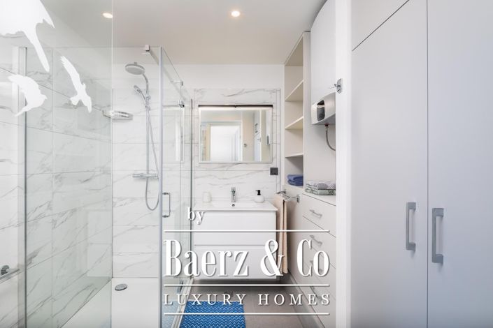 Image No.12-5 Bed Villa for sale